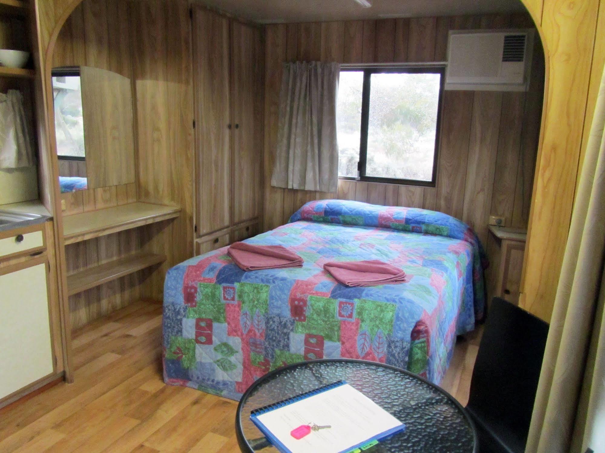 Acclaim Gateway Caravan Park Dundas Екстериор снимка