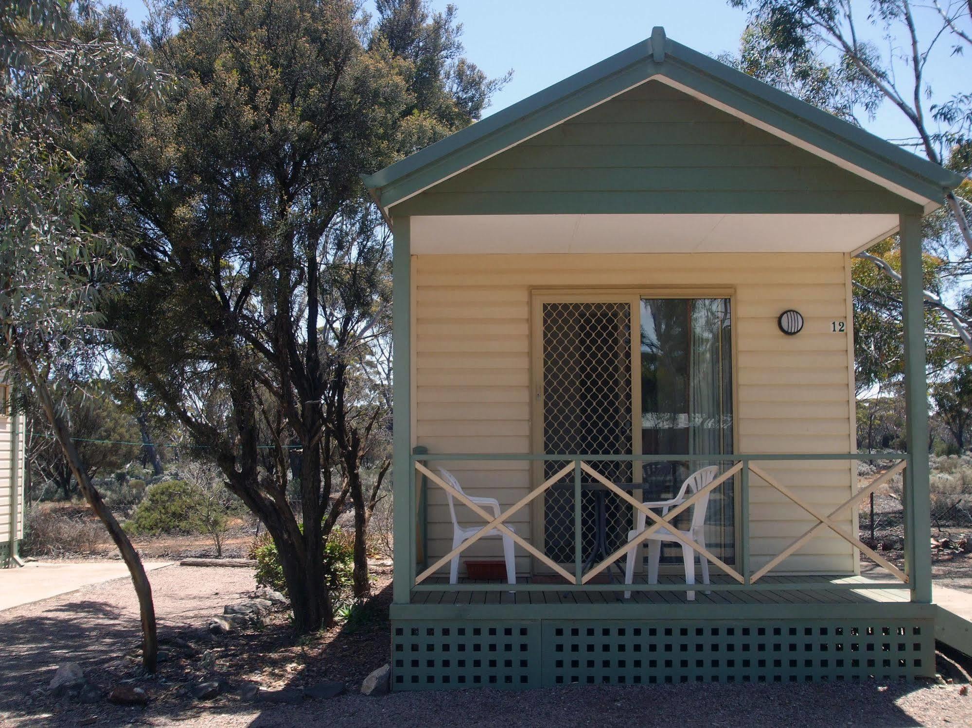 Acclaim Gateway Caravan Park Dundas Екстериор снимка